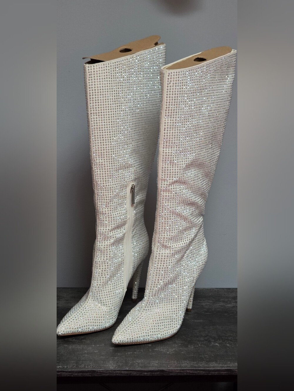 NEW🔥✨️Jennifer Lopez White Winter Sparkly!! Rhinestone Knee-High Stiletto Boots